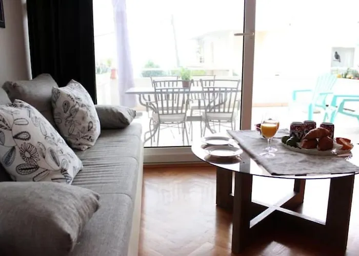 Maia's Znjan Appartamento *