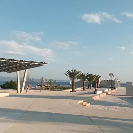 Maia's Znjan Апартаменти